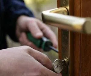Lock Safe Services Arlington, TX 817-357-4871 - lock-change